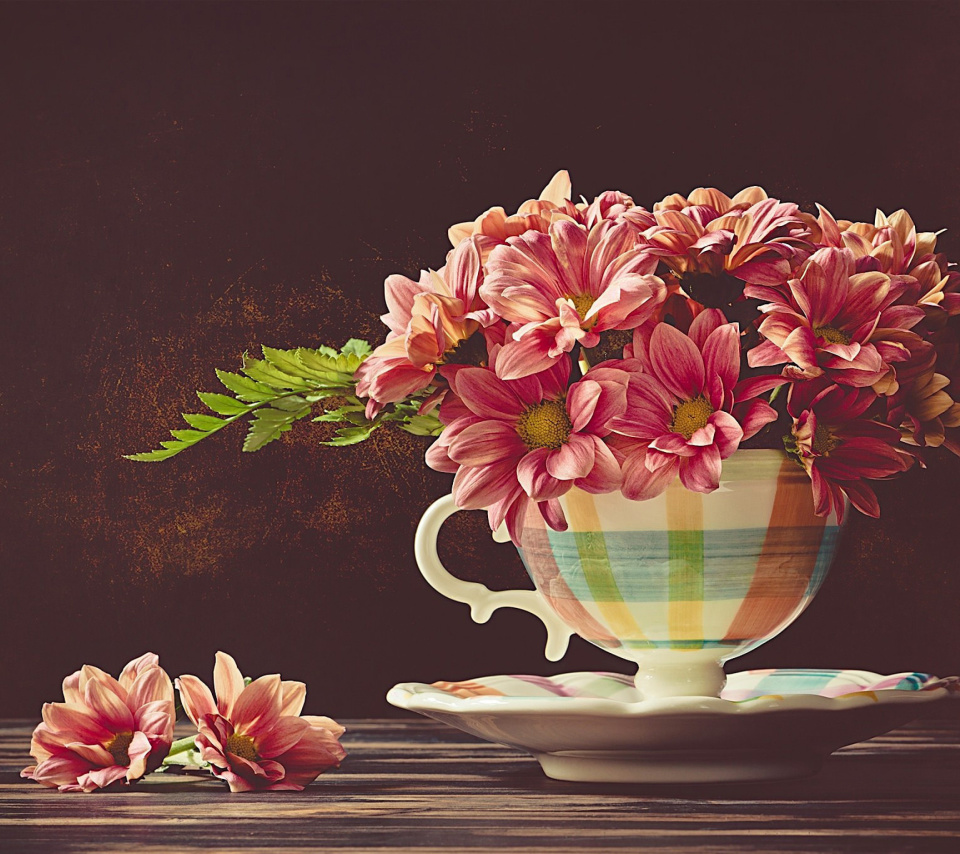 Screenshot №1 pro téma Chrysanthemums in ingenious vase 960x854