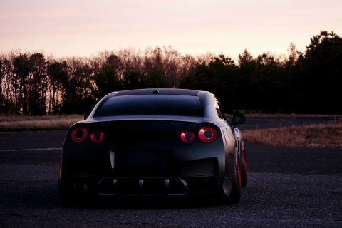 Nissan GT R screenshot #1 480x320