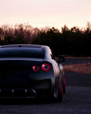 Nissan GT R Background for 240x320