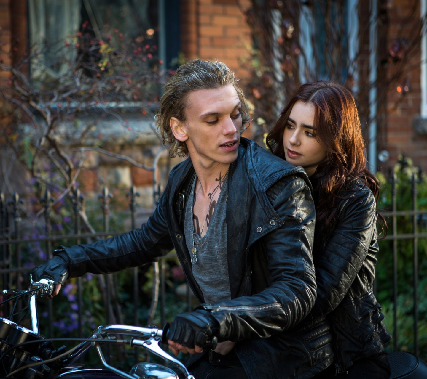 Обои The Mortal Instruments City of Bones 1440x1280