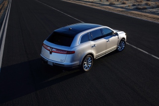 Lincoln MKT 5-Door SUV Background for Android, iPhone and iPad