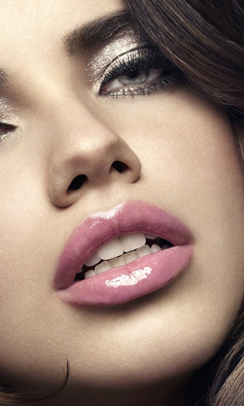 Das Adriana Lima Wallpaper 480x800