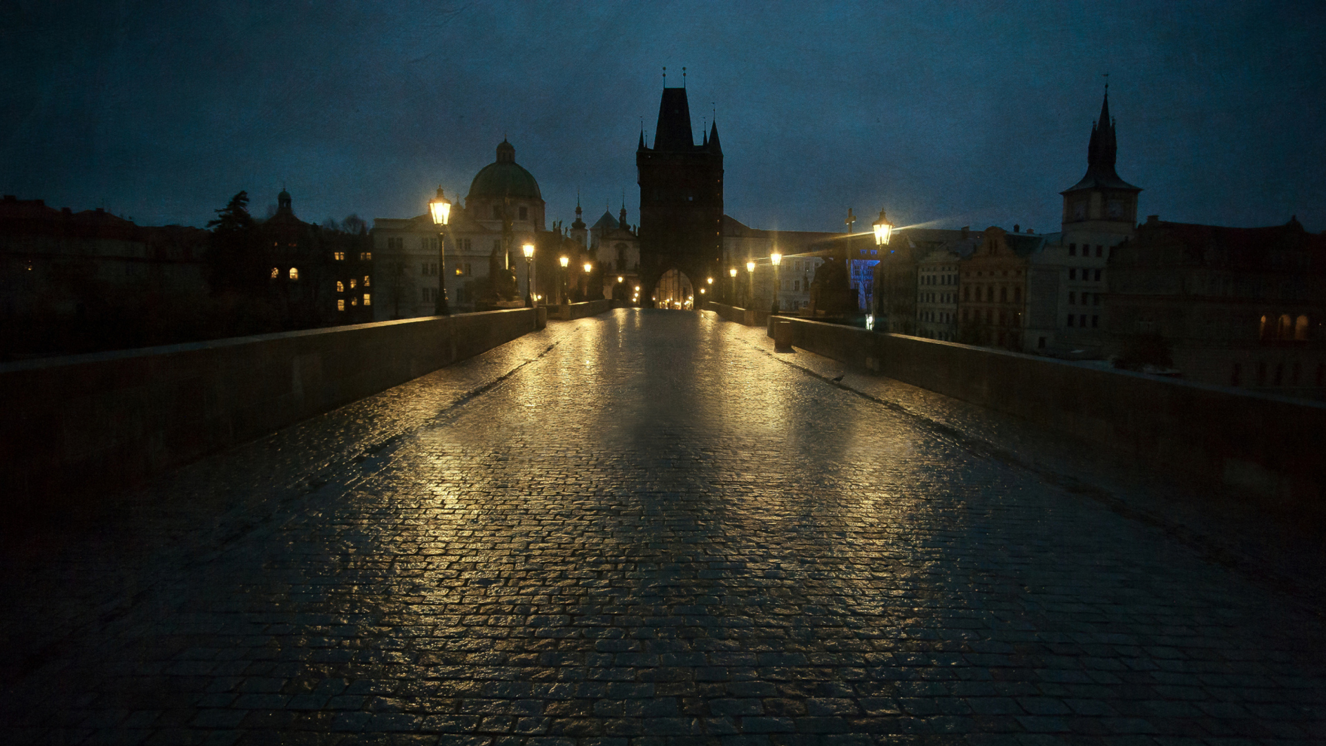 Sfondi Night In Prague 1920x1080