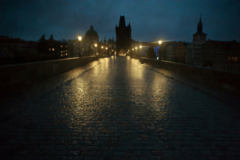 Night In Prague wallpaper 480x320