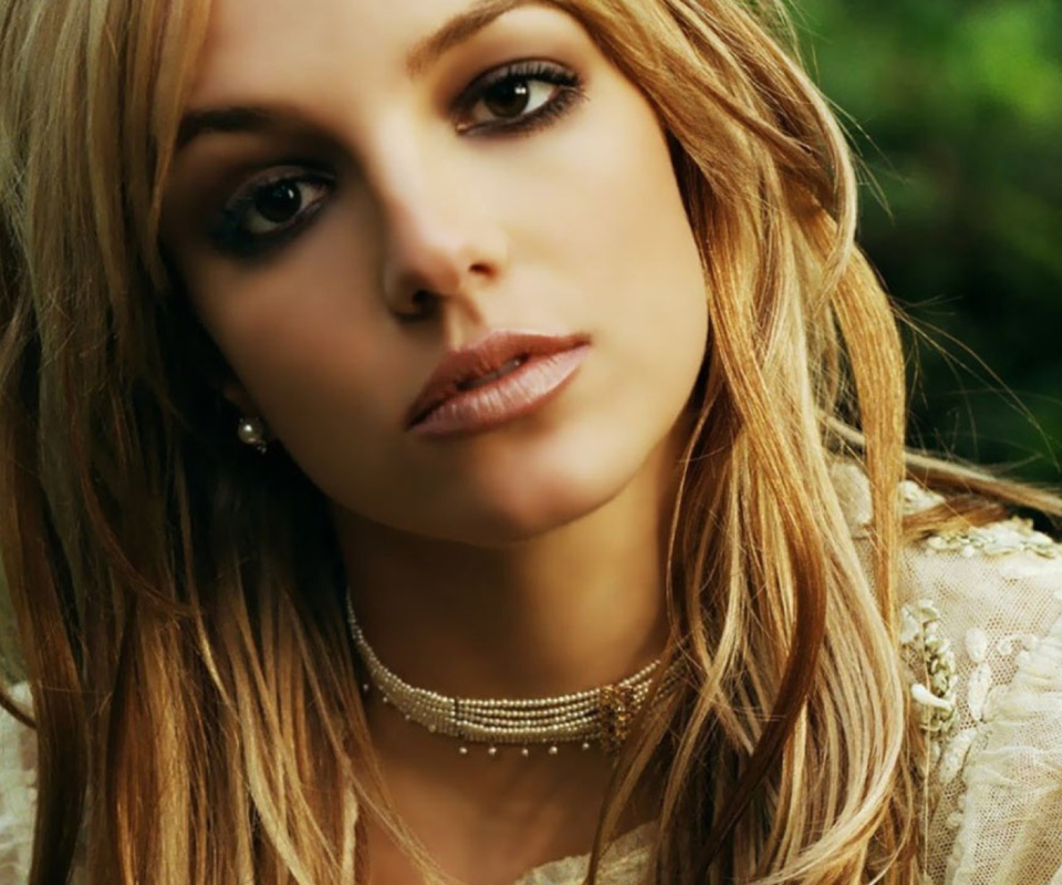 Britney Spears screenshot #1 960x800