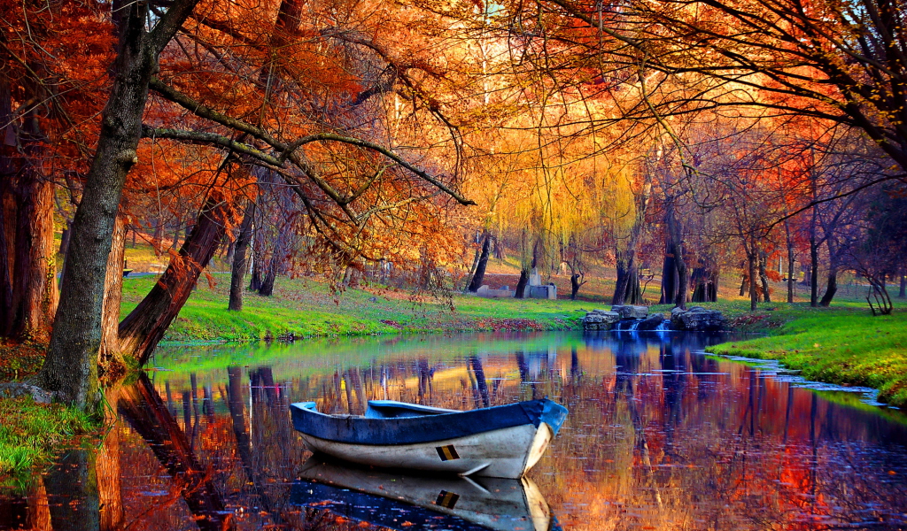 September Autumn River screenshot #1 1024x600