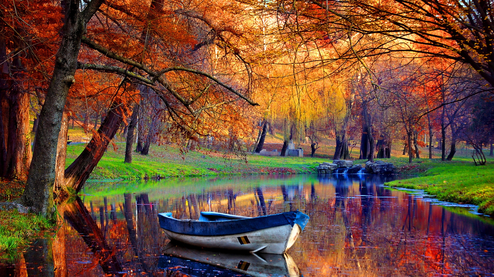 September Autumn River Wallpaper For 1600x900