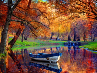 Das September Autumn River Wallpaper 320x240