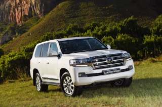 Toyota Land Cruiser 200 Picture for Android, iPhone and iPad