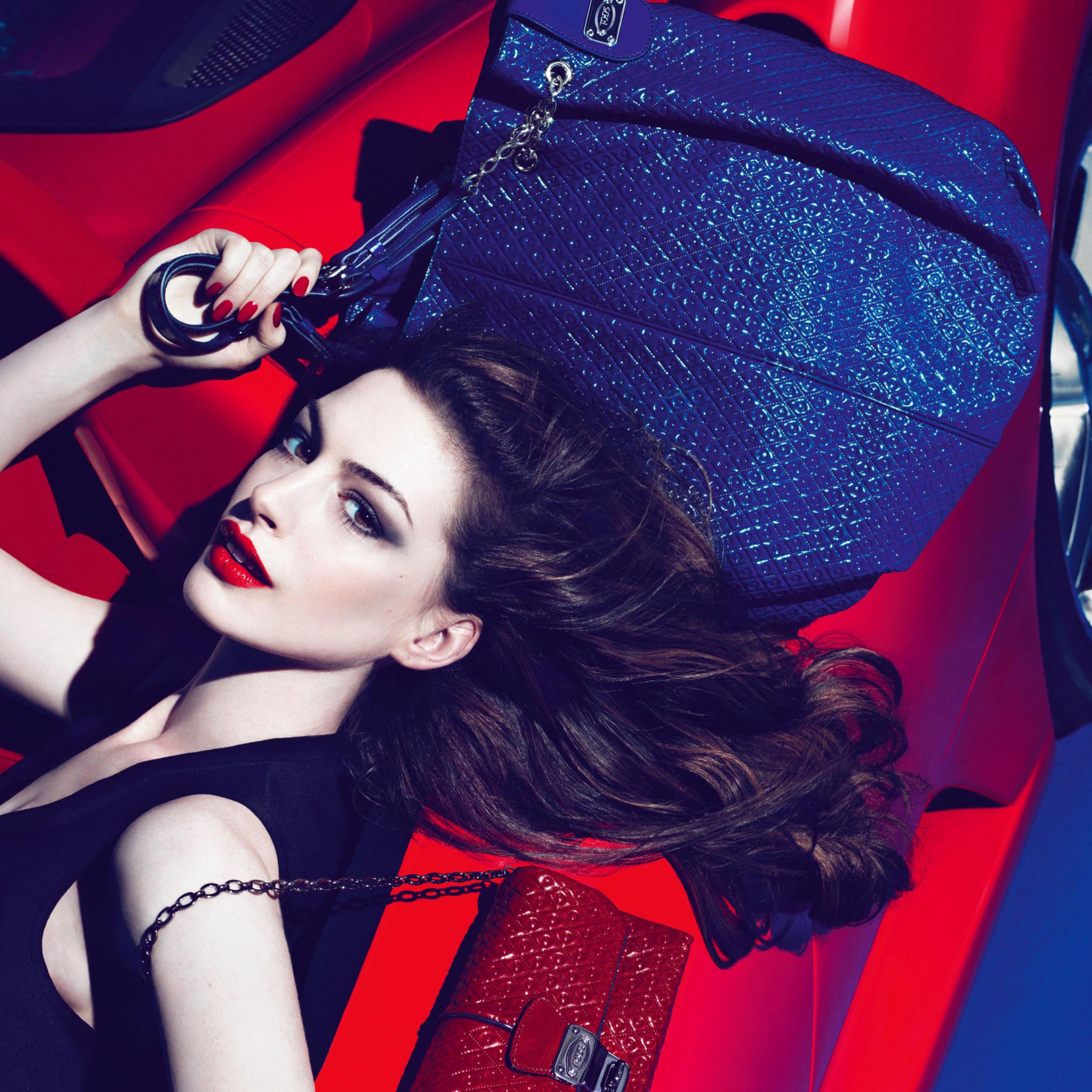 Sfondi Anne Hathaway For Tods 2048x2048