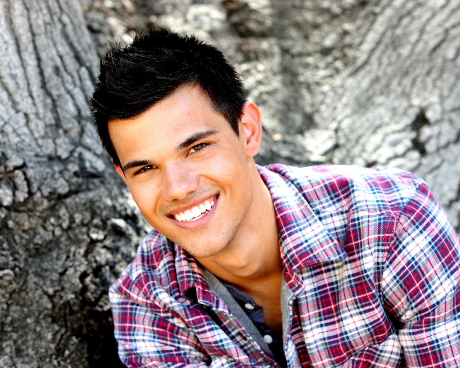 Screenshot №1 pro téma Taylor Lautner 1600x1280