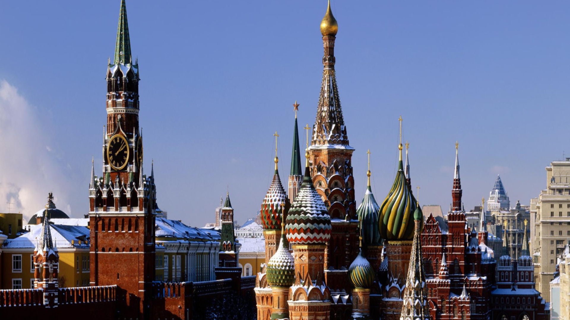 The world kremlin. Фото Кремля и храма Василия Блаженного.