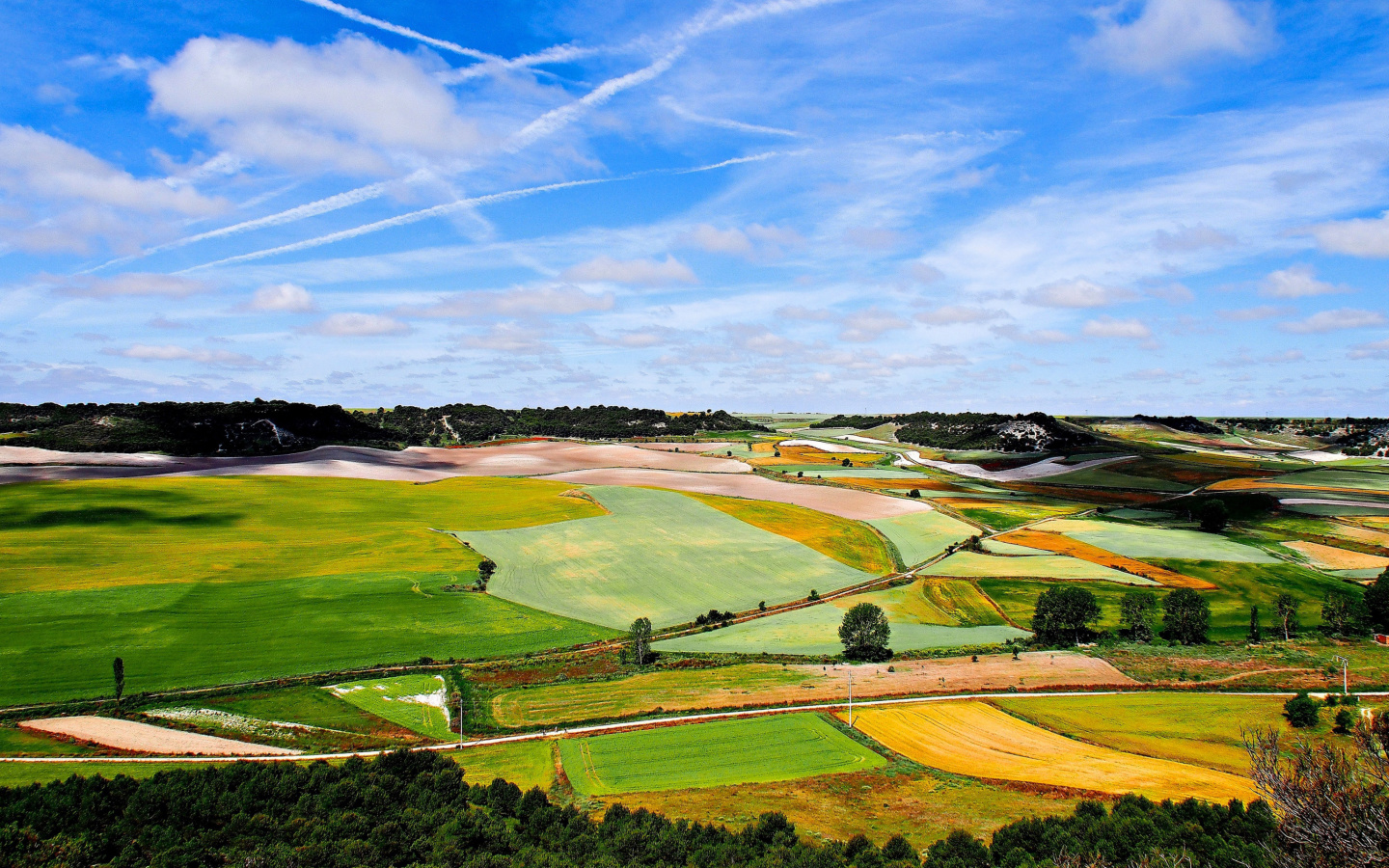 Sfondi Picturesque Landscape Valley 1440x900