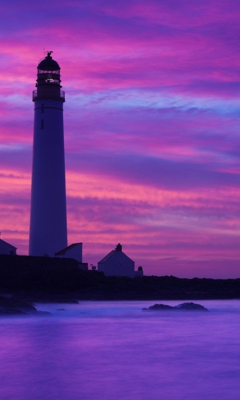 Das Lighthouse under Purple Sky Wallpaper 480x800