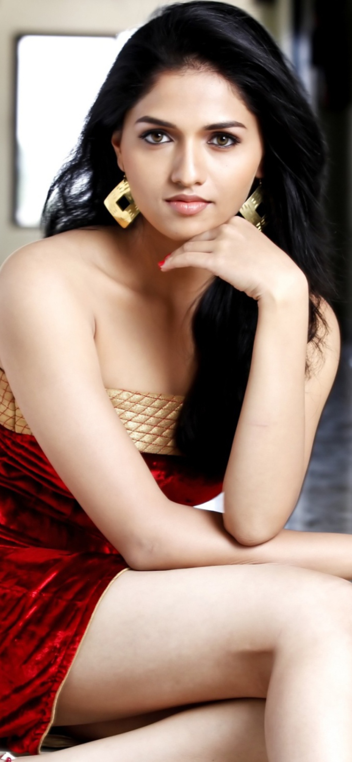 Actress Sunayana wallpaper 1170x2532