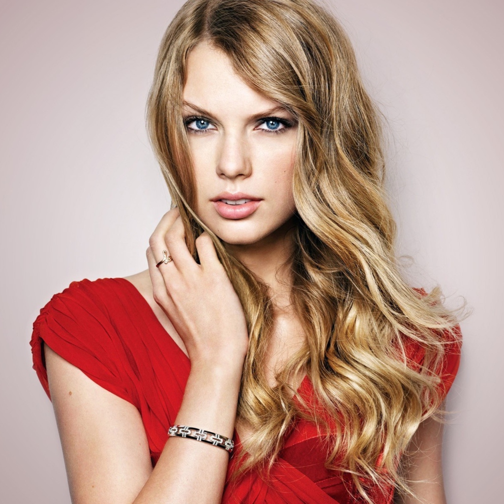 Обои Taylor Swift Red Dress 1024x1024