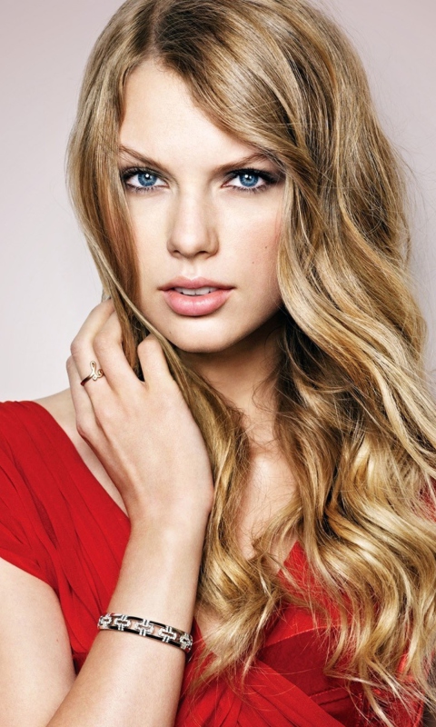 Обои Taylor Swift Red Dress 480x800