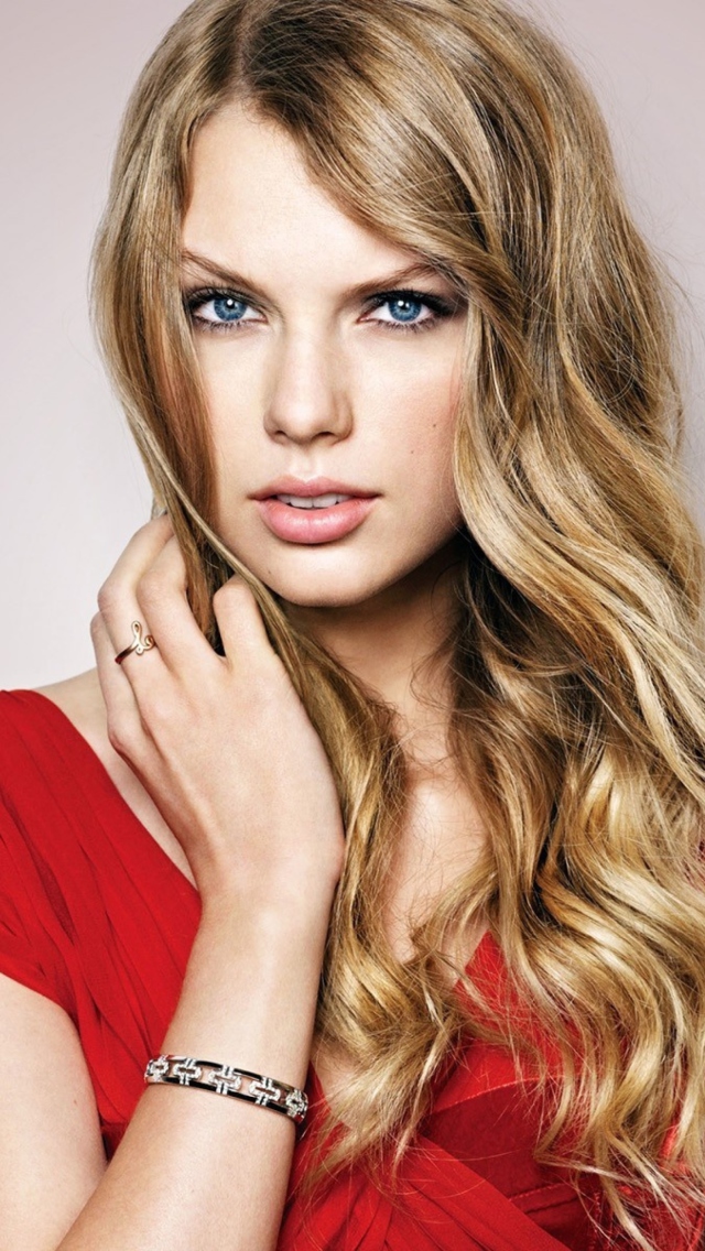 Fondo de pantalla Taylor Swift Red Dress 640x1136