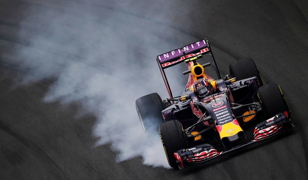 Обои Red Bull F1 Infiniti 1024x600