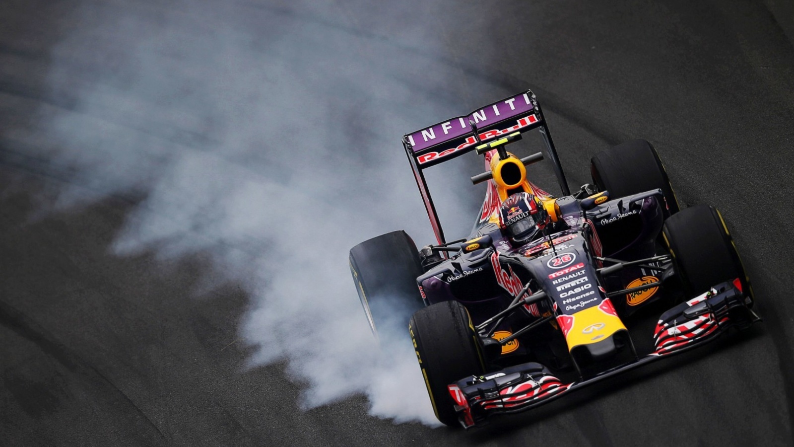 Fondo de pantalla Red Bull F1 Infiniti 1600x900