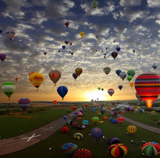 Air Balloons Background for iPad mini