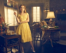 Kiernan Shipka in Feud TV series wallpaper 220x176