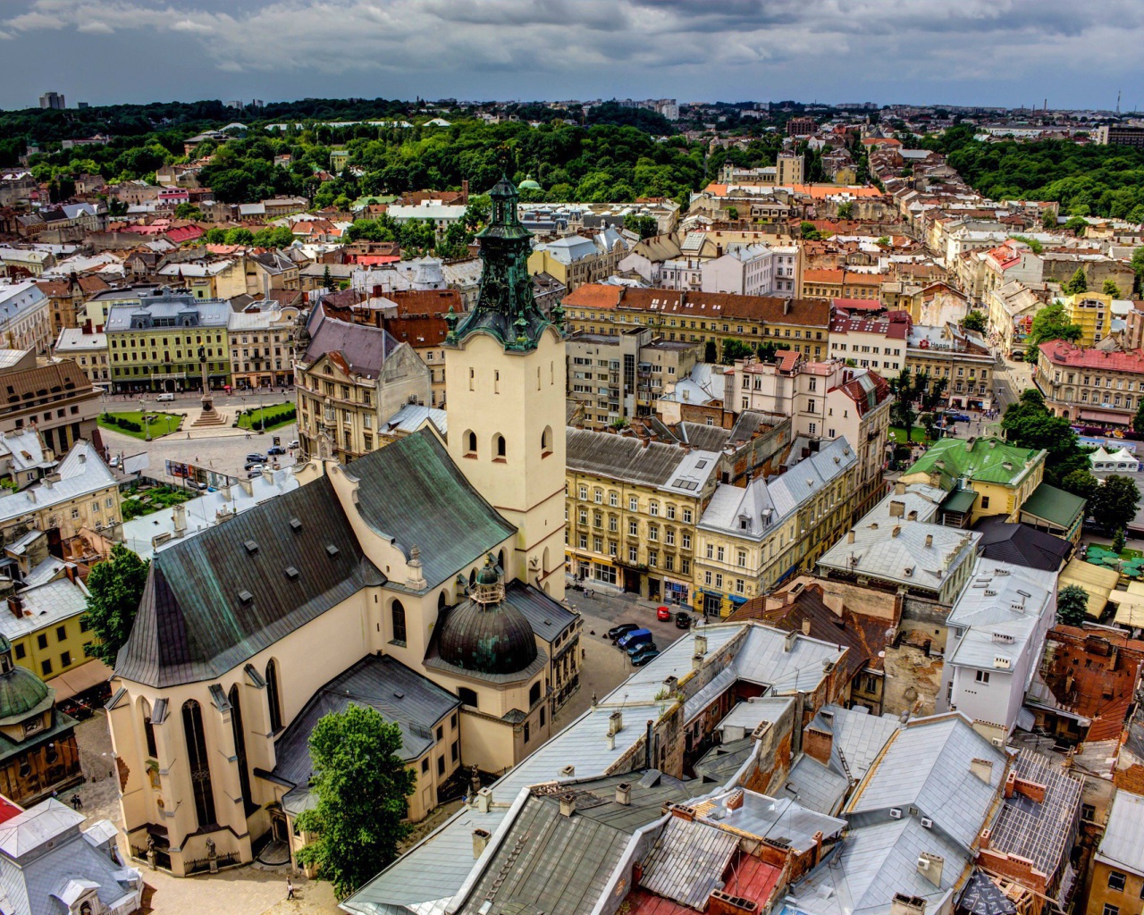 Lviv, Ukraine screenshot #1 1280x1024