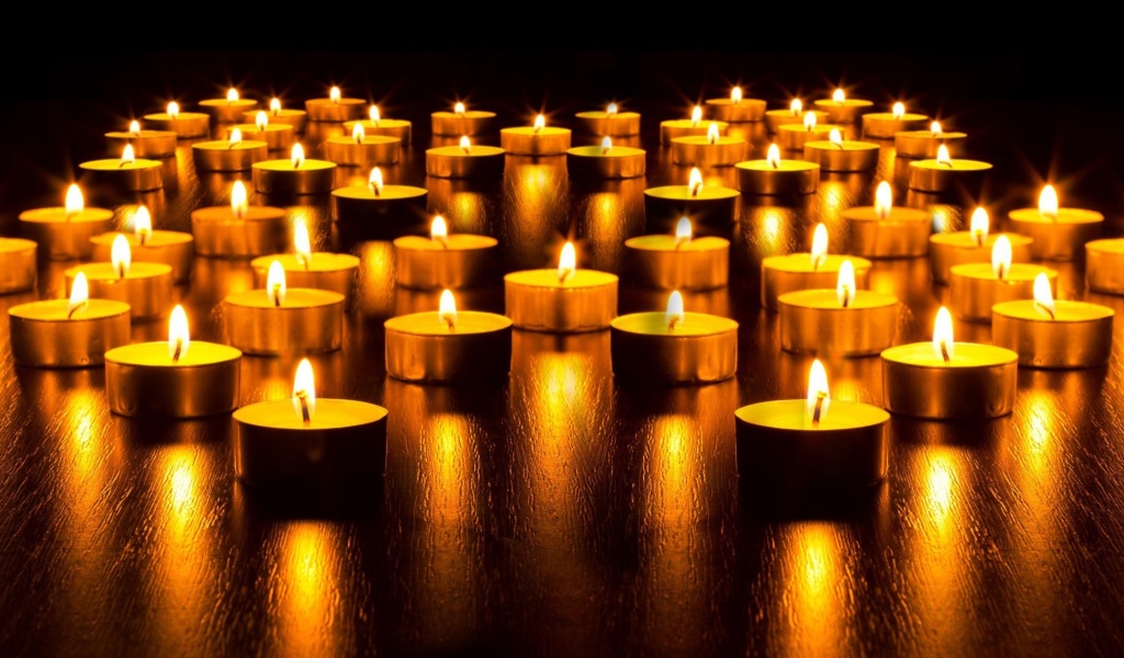 Candles wallpaper 1024x600