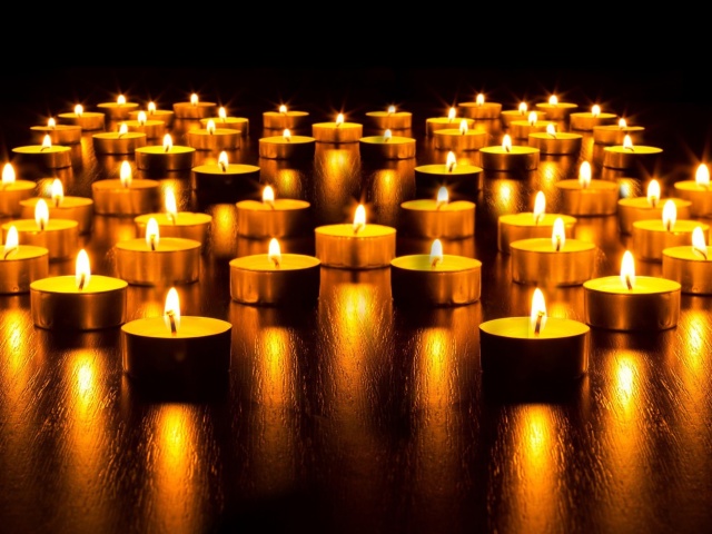 Candles wallpaper 640x480