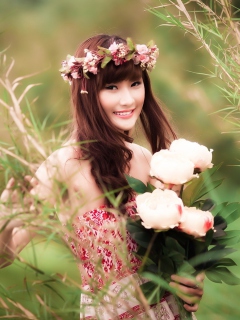Das Cute Asian Flower Girl Wallpaper 240x320