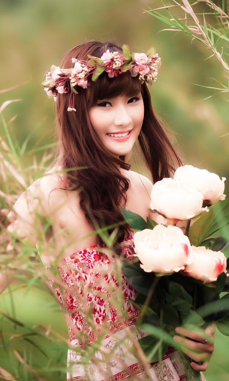 Cute Asian Flower Girl screenshot #1 768x1280