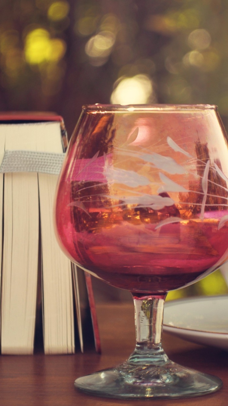 Fondo de pantalla Perfect day with wine and book 750x1334