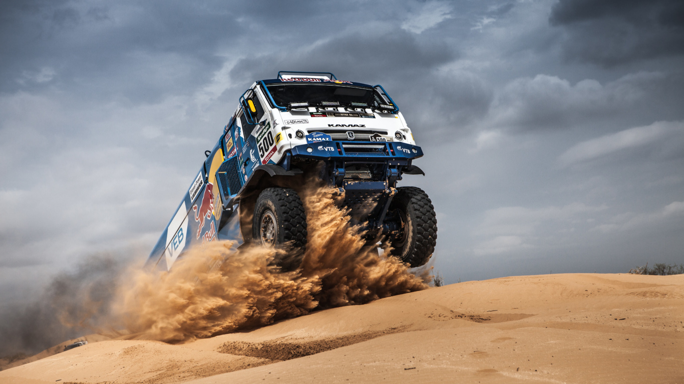 Das Rally Dakar Kamaz Truck Wallpaper 1366x768