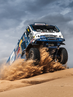 Fondo de pantalla Rally Dakar Kamaz Truck 240x320