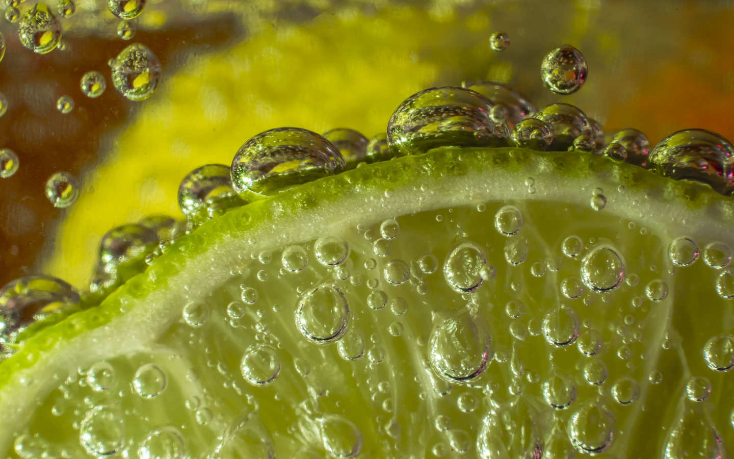 Screenshot №1 pro téma Green Lime Bubbles 1440x900