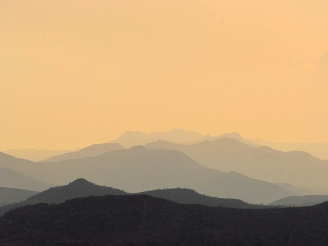 Foggy Mountains screenshot #1 640x480