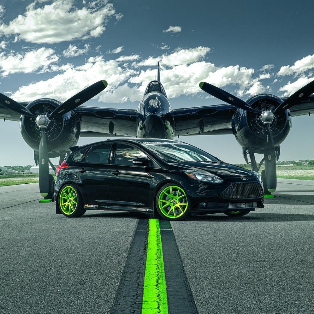 Обои Ford Focus ST with Jet 1024x1024