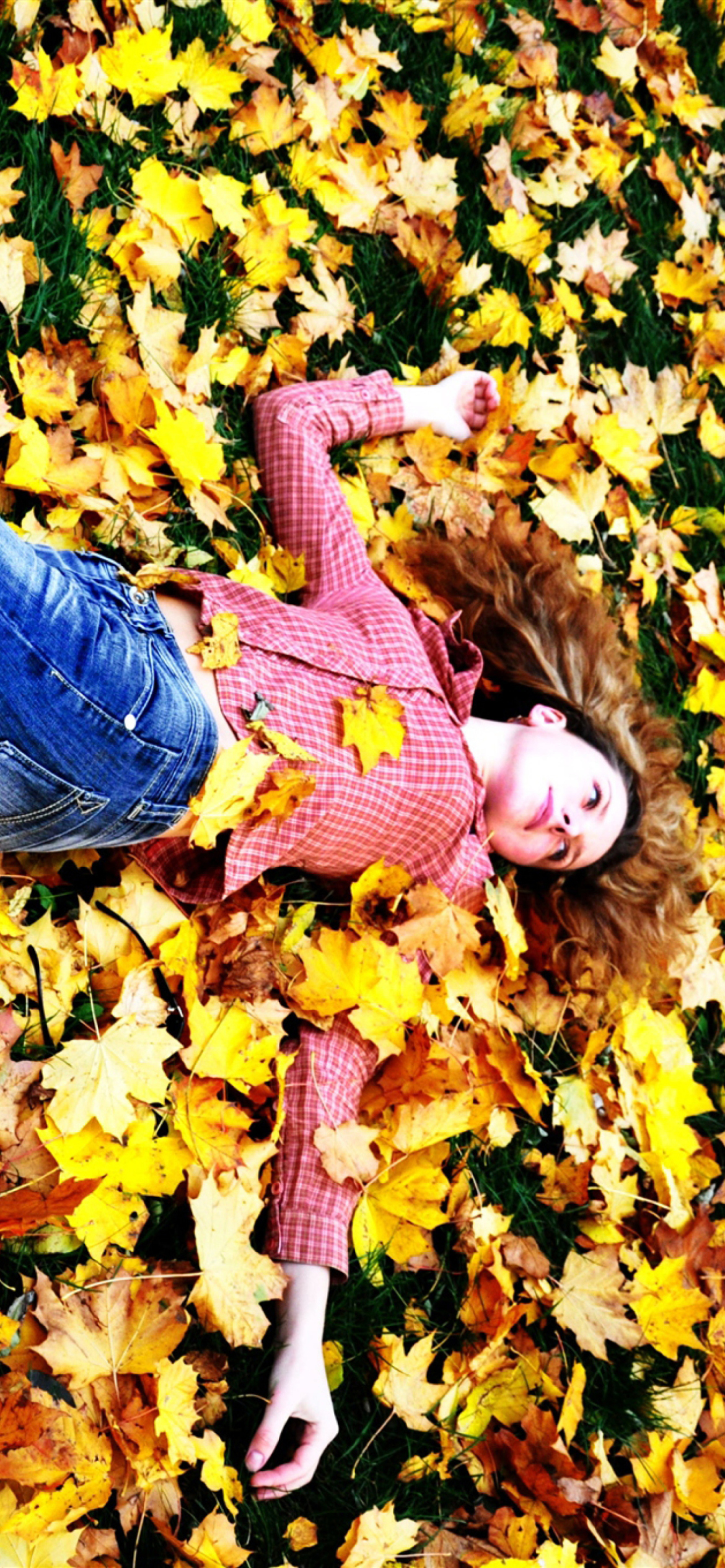 Autumn Girl screenshot #1 1170x2532