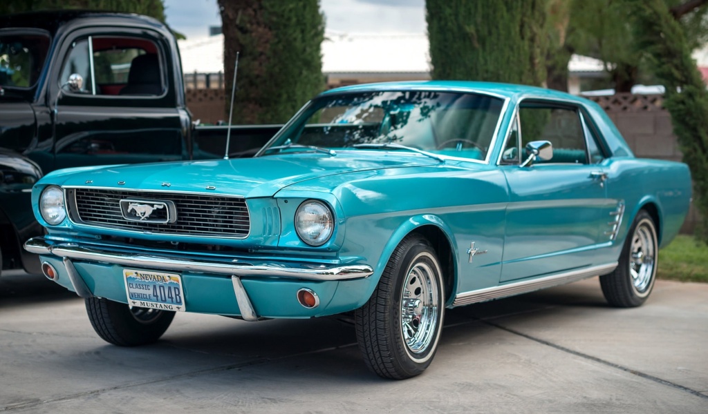 Ford Mustang wallpaper 1024x600