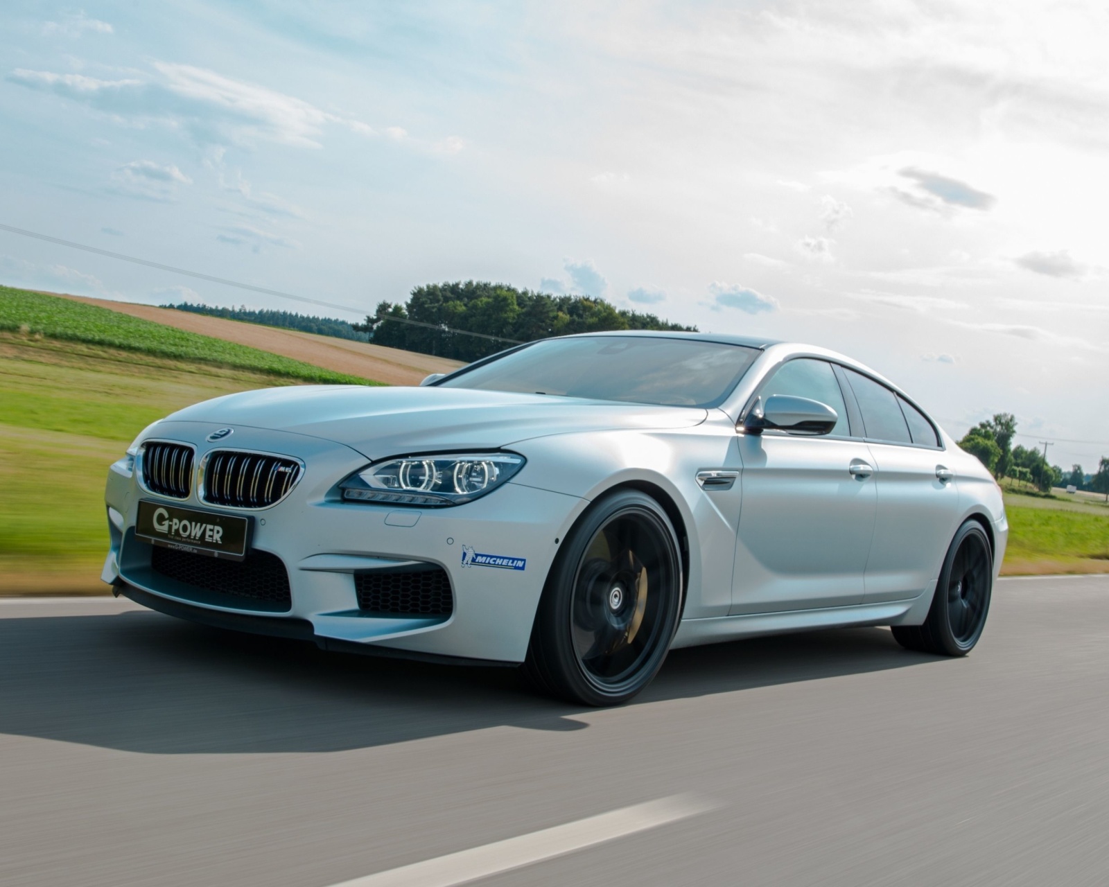 Das BMW M6 Wallpaper 1600x1280