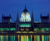 Screenshot №1 pro téma Parliament Building Budapest Hungary 176x144