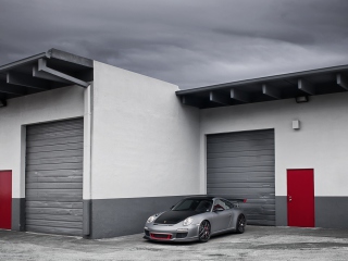 Porsche 911 Near Garage wallpaper 320x240