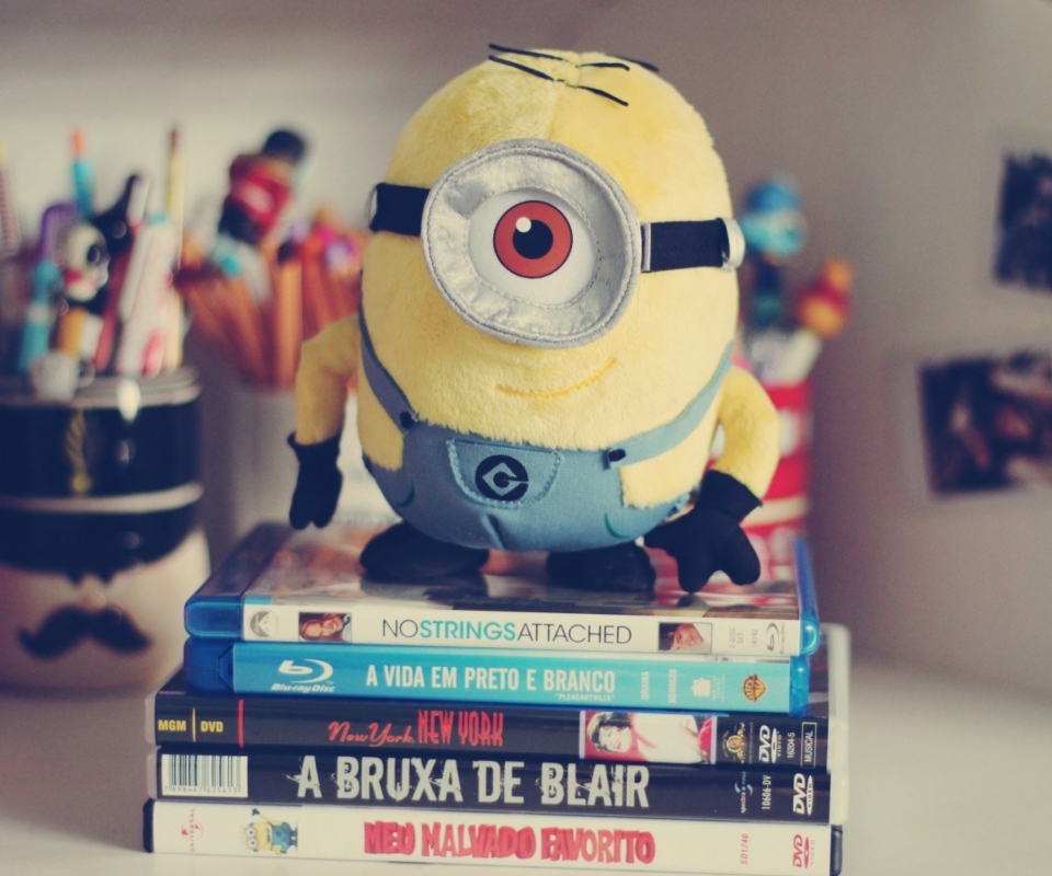 Fondo de pantalla Despicable Me Minion Plush Toy 960x800