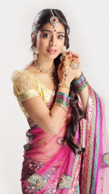 Shriya Saran In Pink Saree screenshot #1 360x640