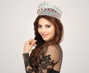 Das Urvashi Rautela Miss World Wallpaper 176x144