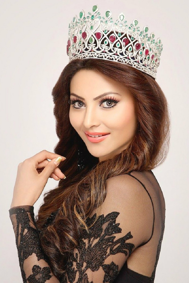 Das Urvashi Rautela Miss World Wallpaper 640x960