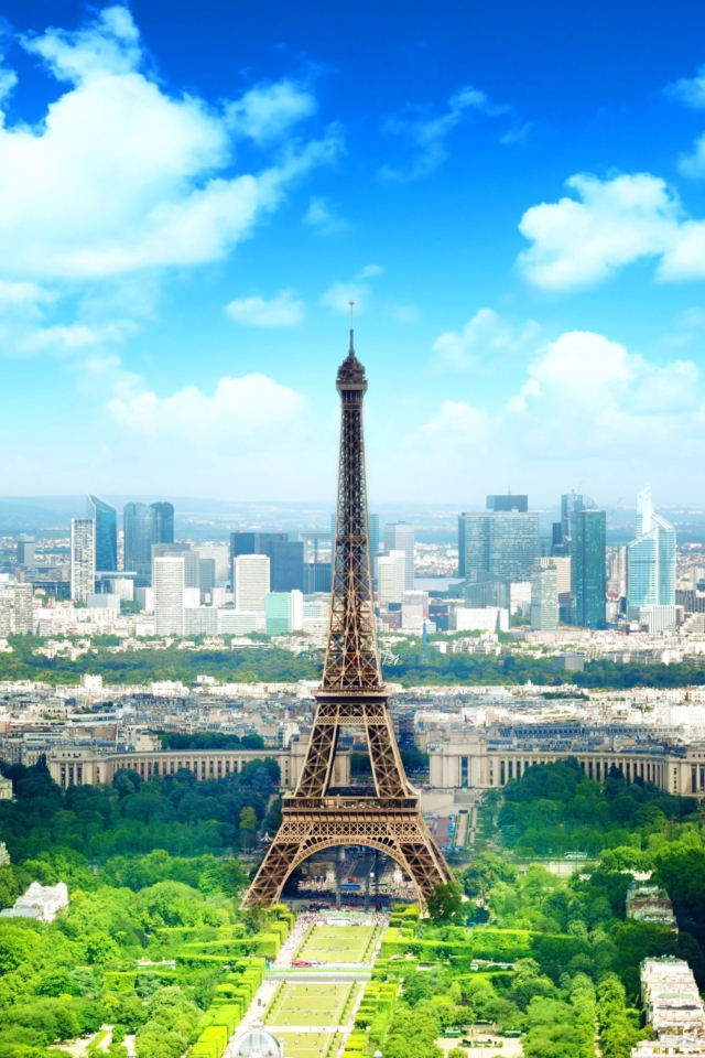 Eiffel Tower wallpaper 640x960