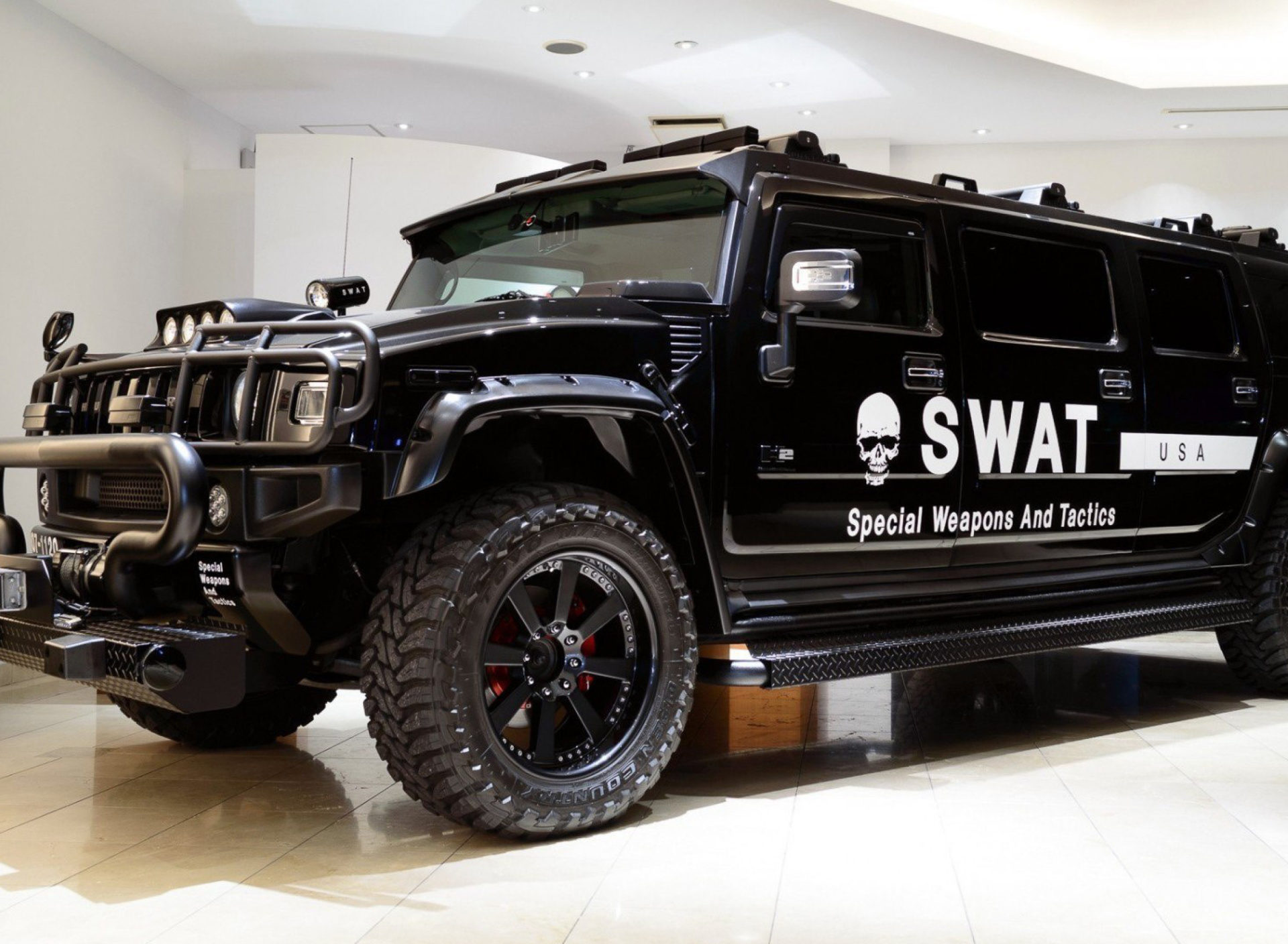 Screenshot №1 pro téma Hummer H2 for Swat 1920x1408