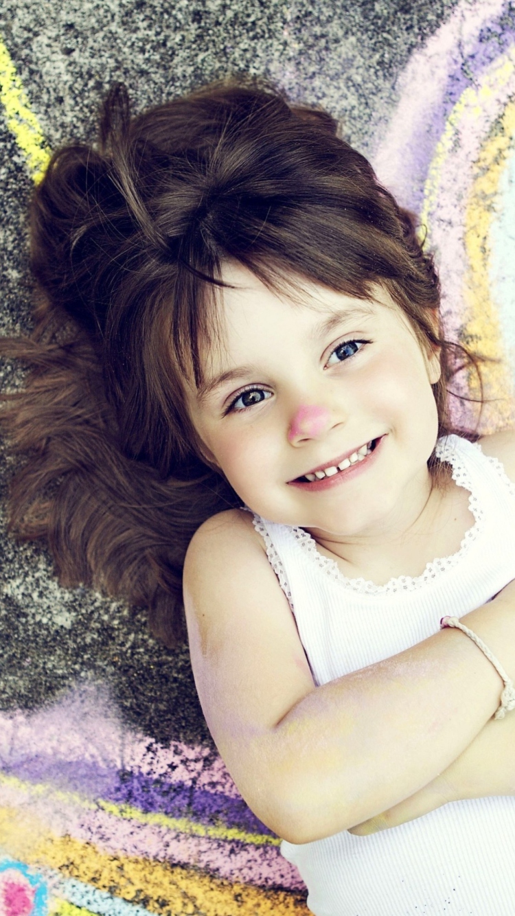 Das Cute Little Girl Wallpaper 750x1334