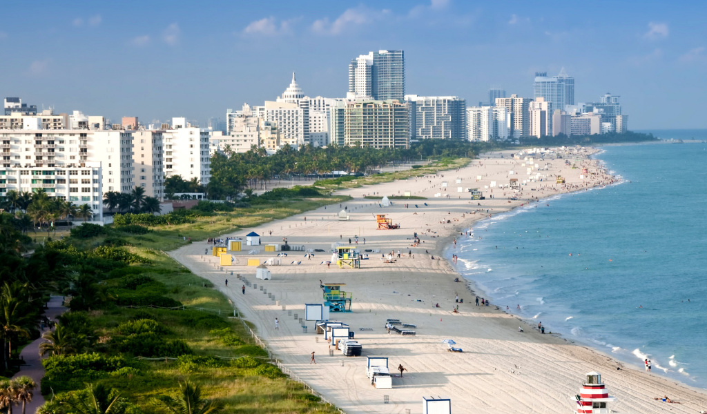 Обои Miami Beach 1024x600